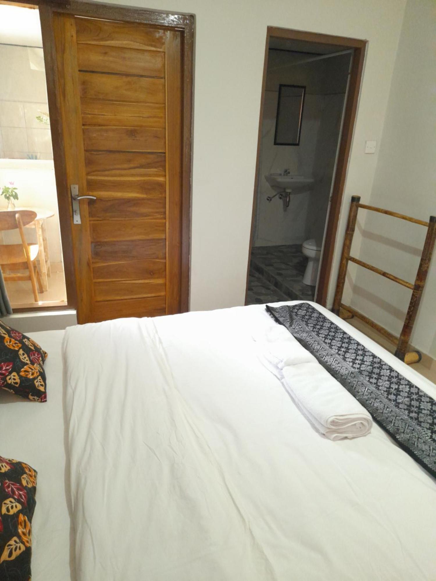 Yastra Yana Homestay Убуд Экстерьер фото